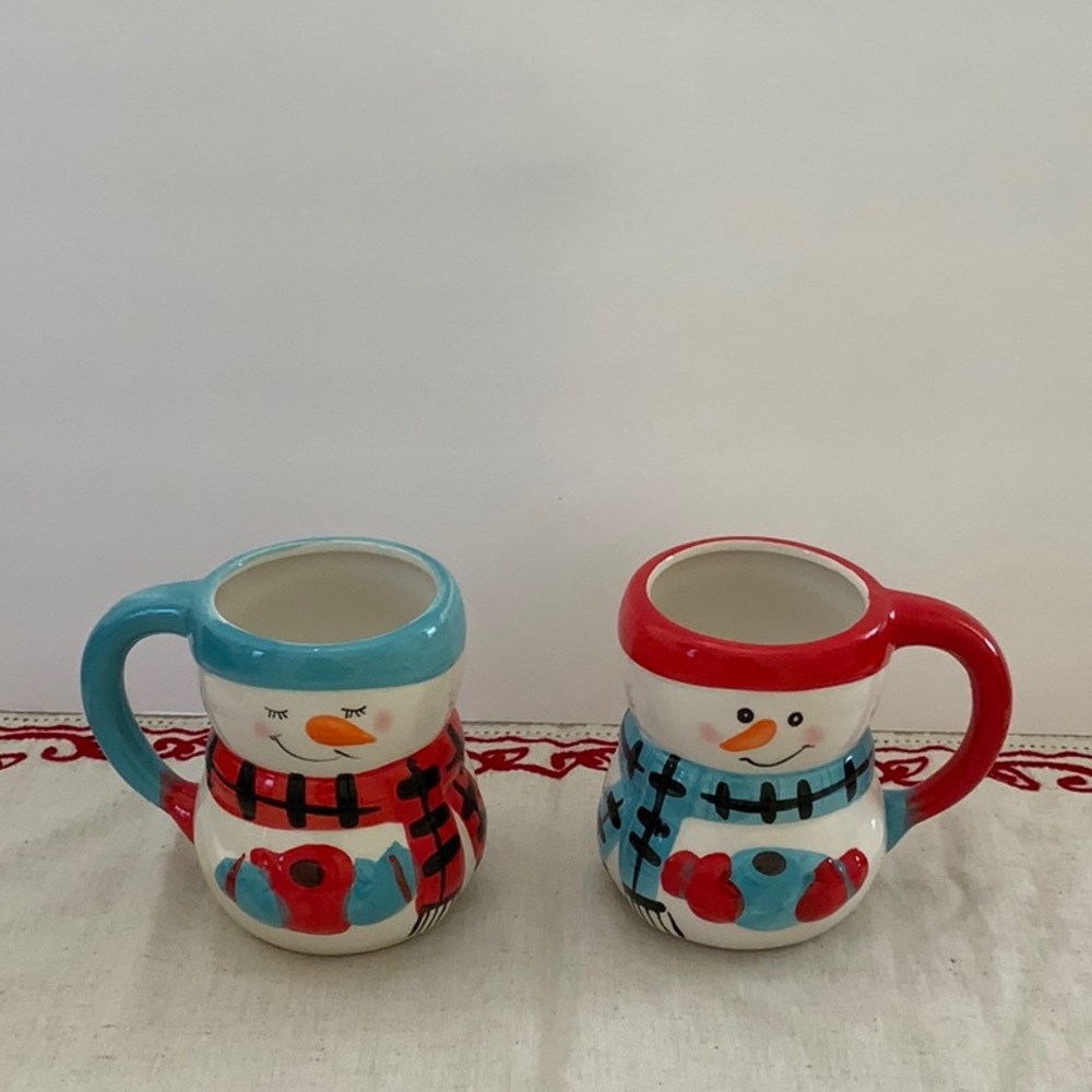 NWOT Snowmen Mug Set